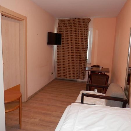 Relax Hotel-Ludwigshafen Eksteriør billede