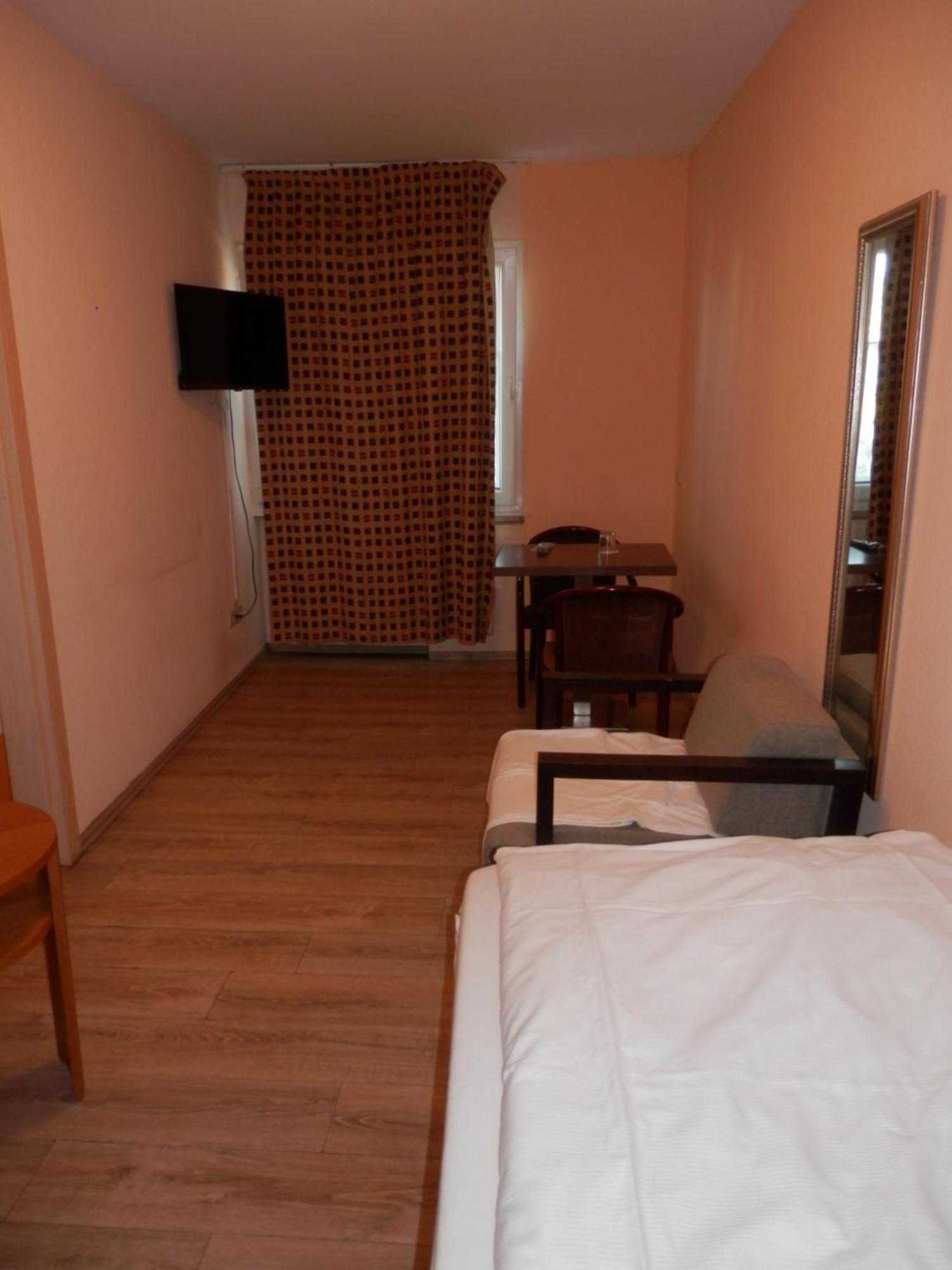 Relax Hotel-Ludwigshafen Eksteriør billede
